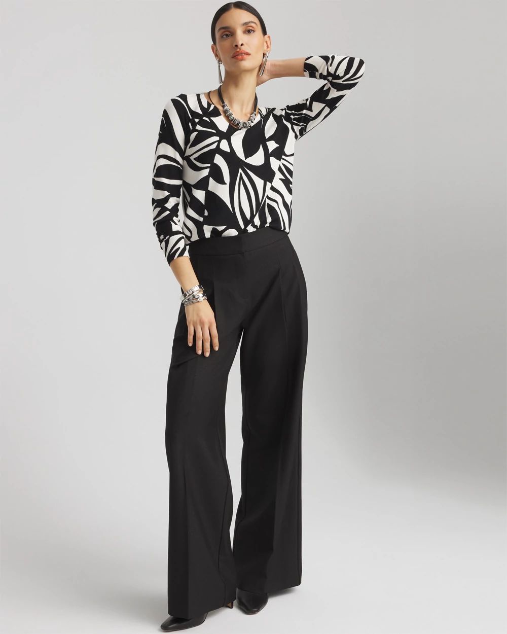 Abstract Print V-Neck Pullover Sweater