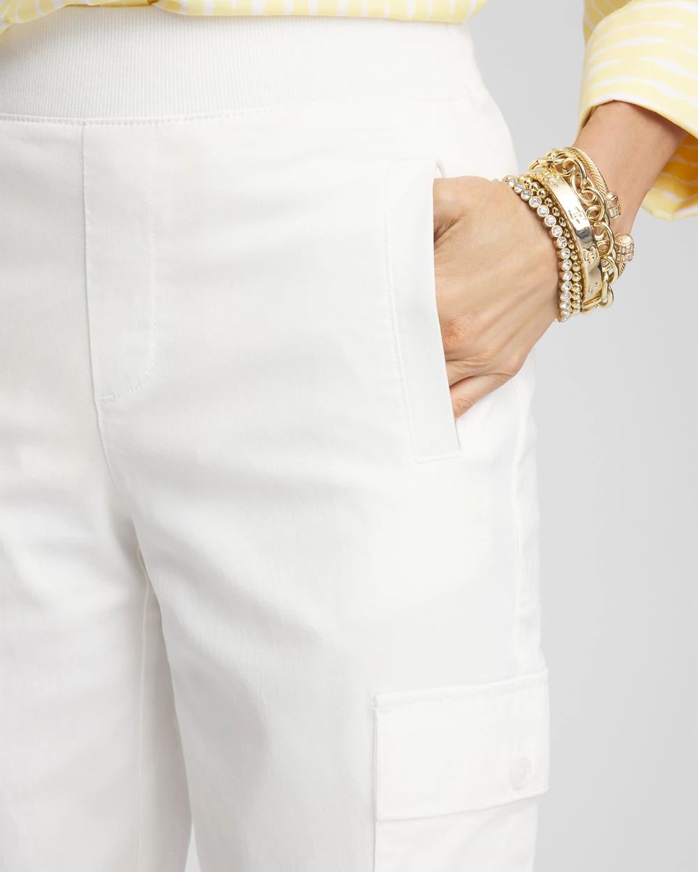 Cargo Straight Leg Cropped Pants click to view larger image.