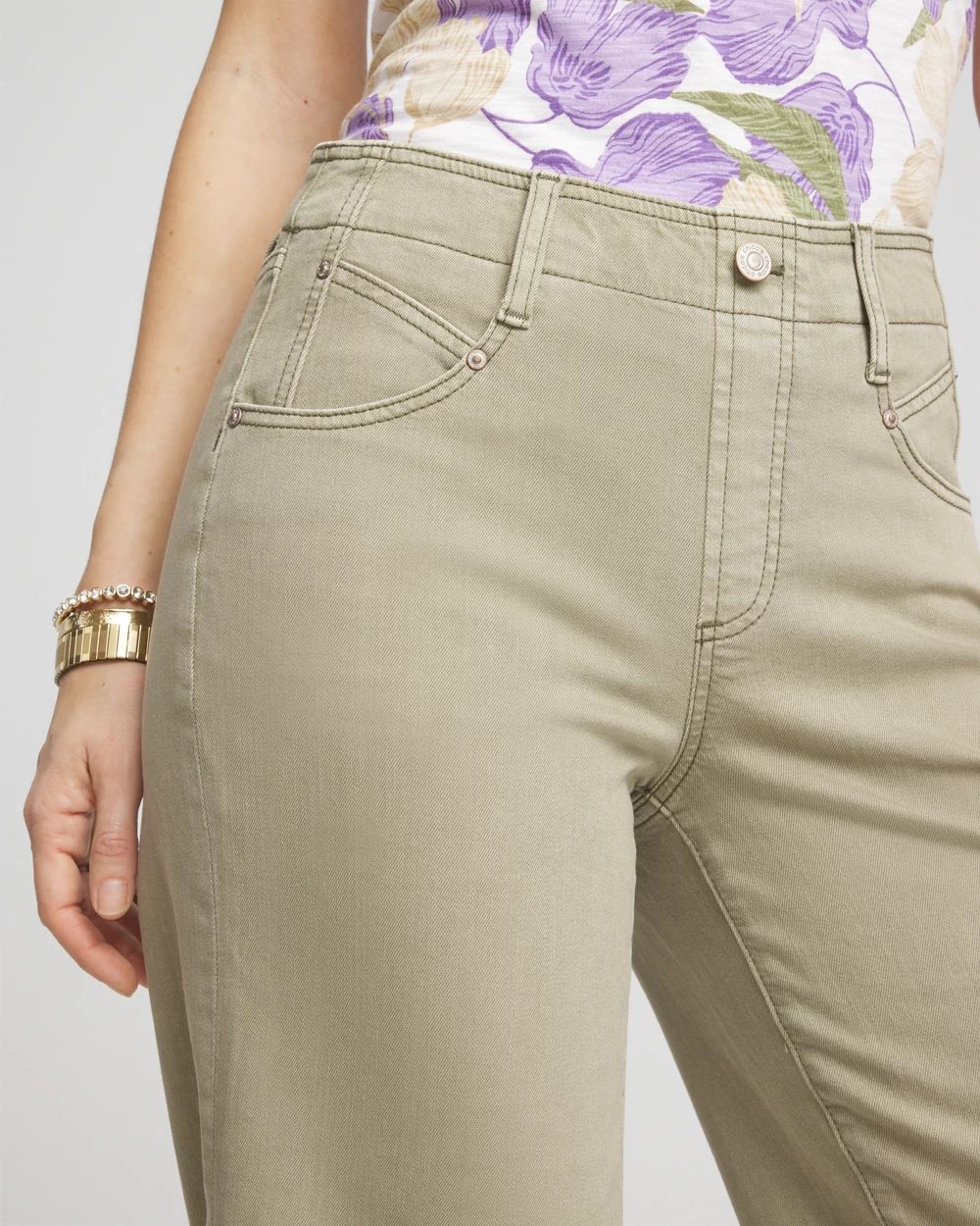 Pull-On Wide-Leg Cropped Jeans click to view larger image.