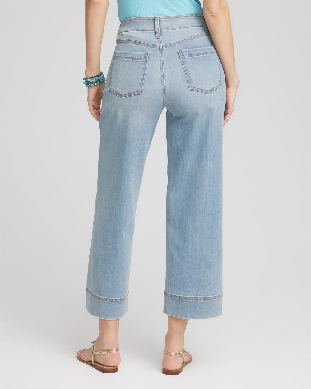 Petite Pull-On Wide Leg Cropped Jeans