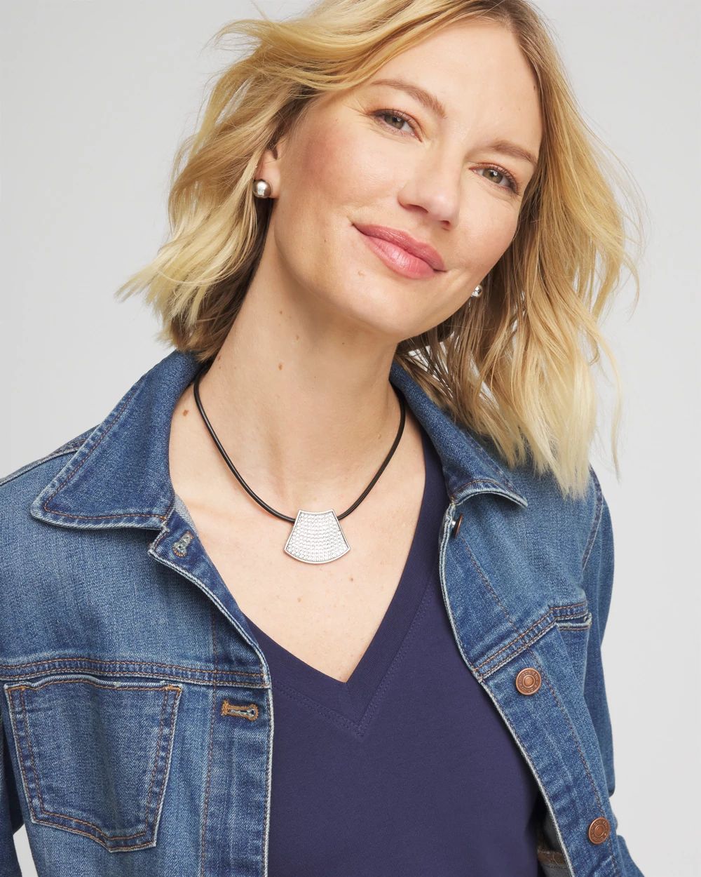 Silver Glitz Pendant Necklace