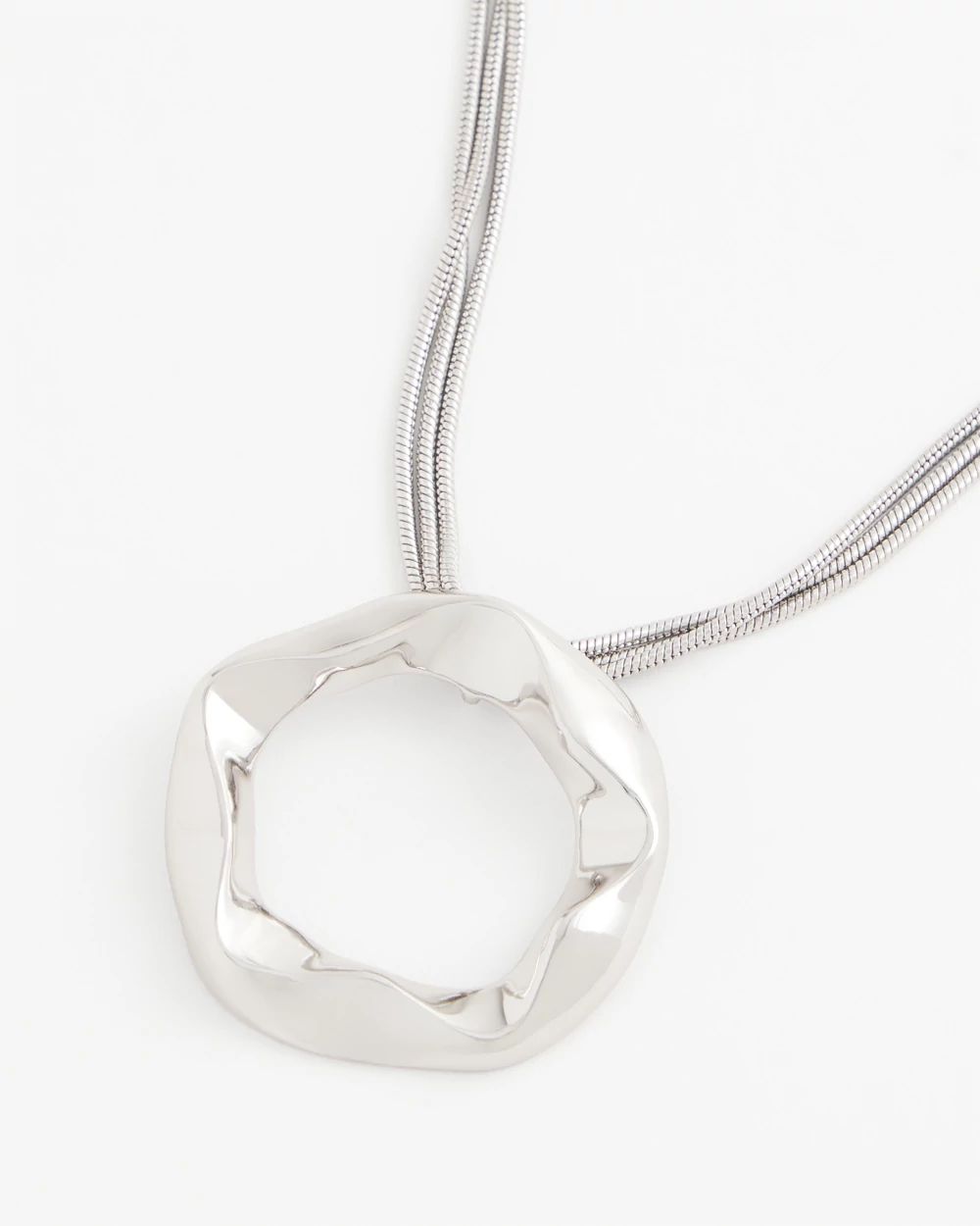 Short Circle Pendant Necklace click to view larger image.