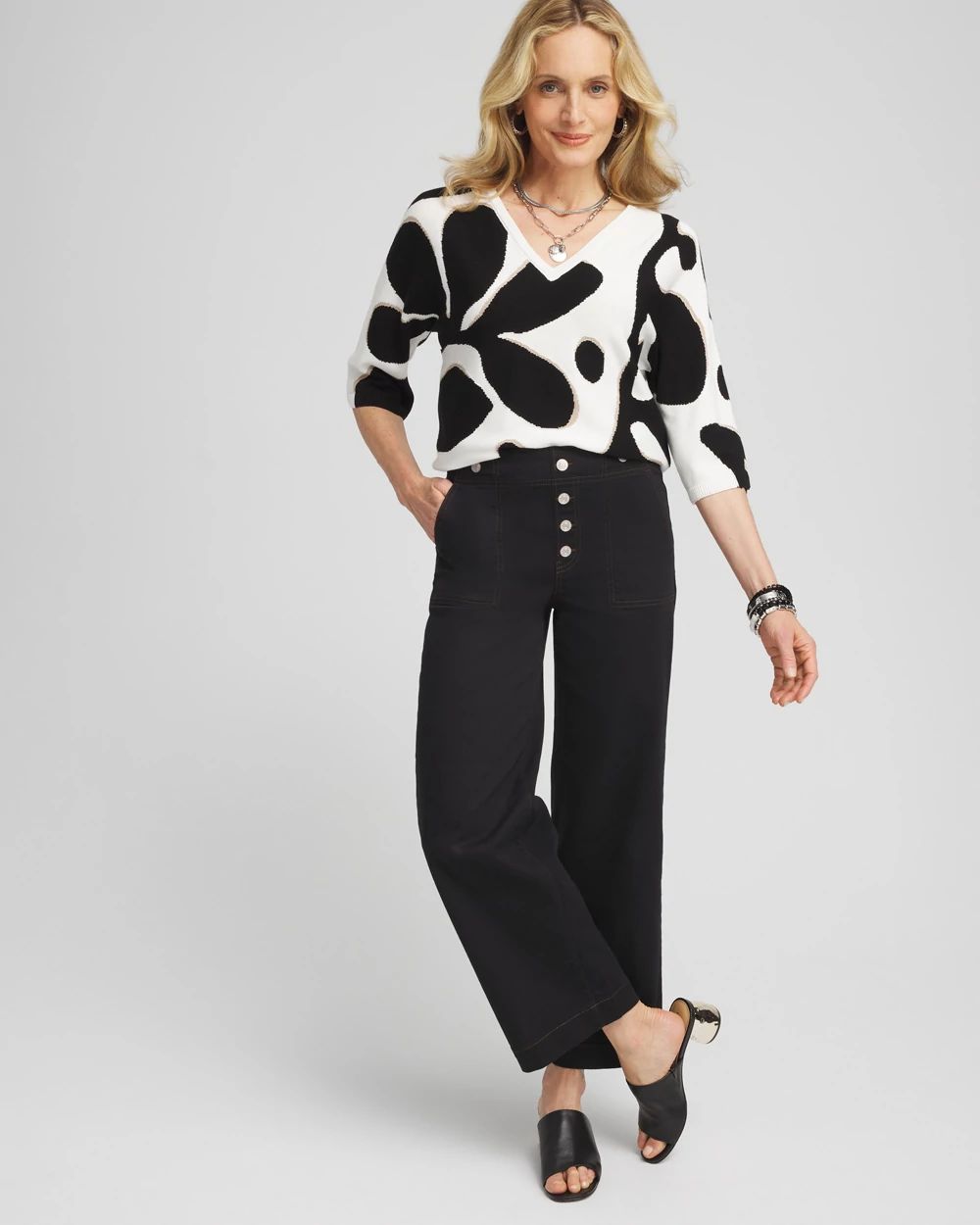 Faux Button Pull-on Cropped Jeans click to view larger image.