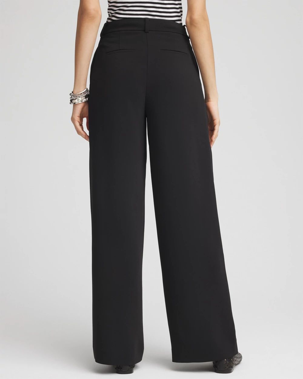 Crepe Pleated Relaxed Pants click to view larger image.