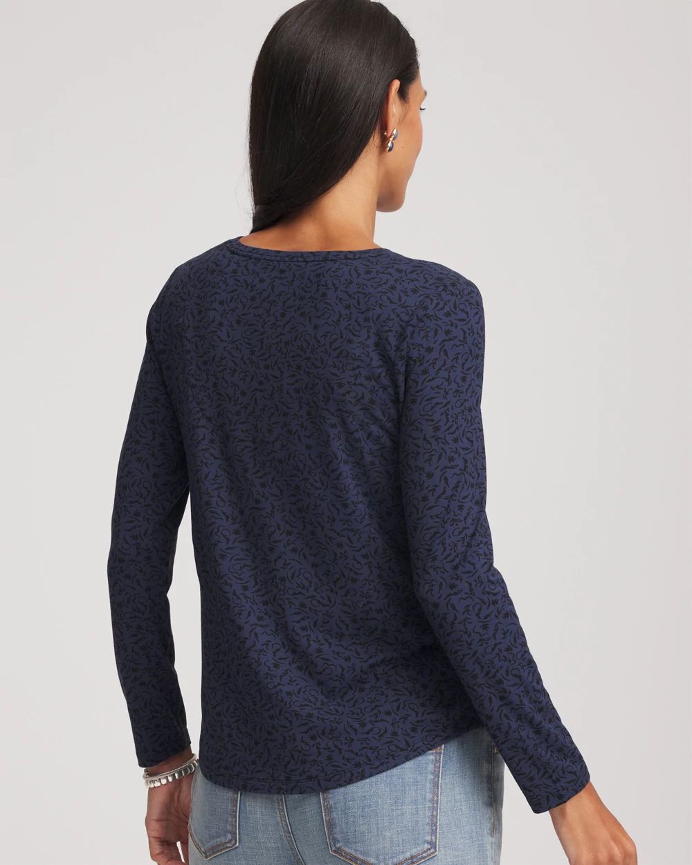 Printed Touch of Cool™ V-Neck Layering Tee