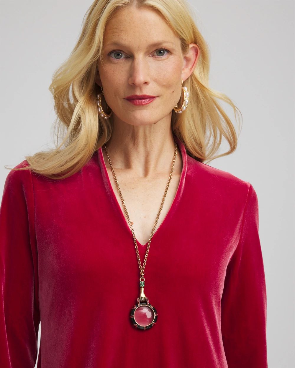 Hand Monocle Pendant Necklace